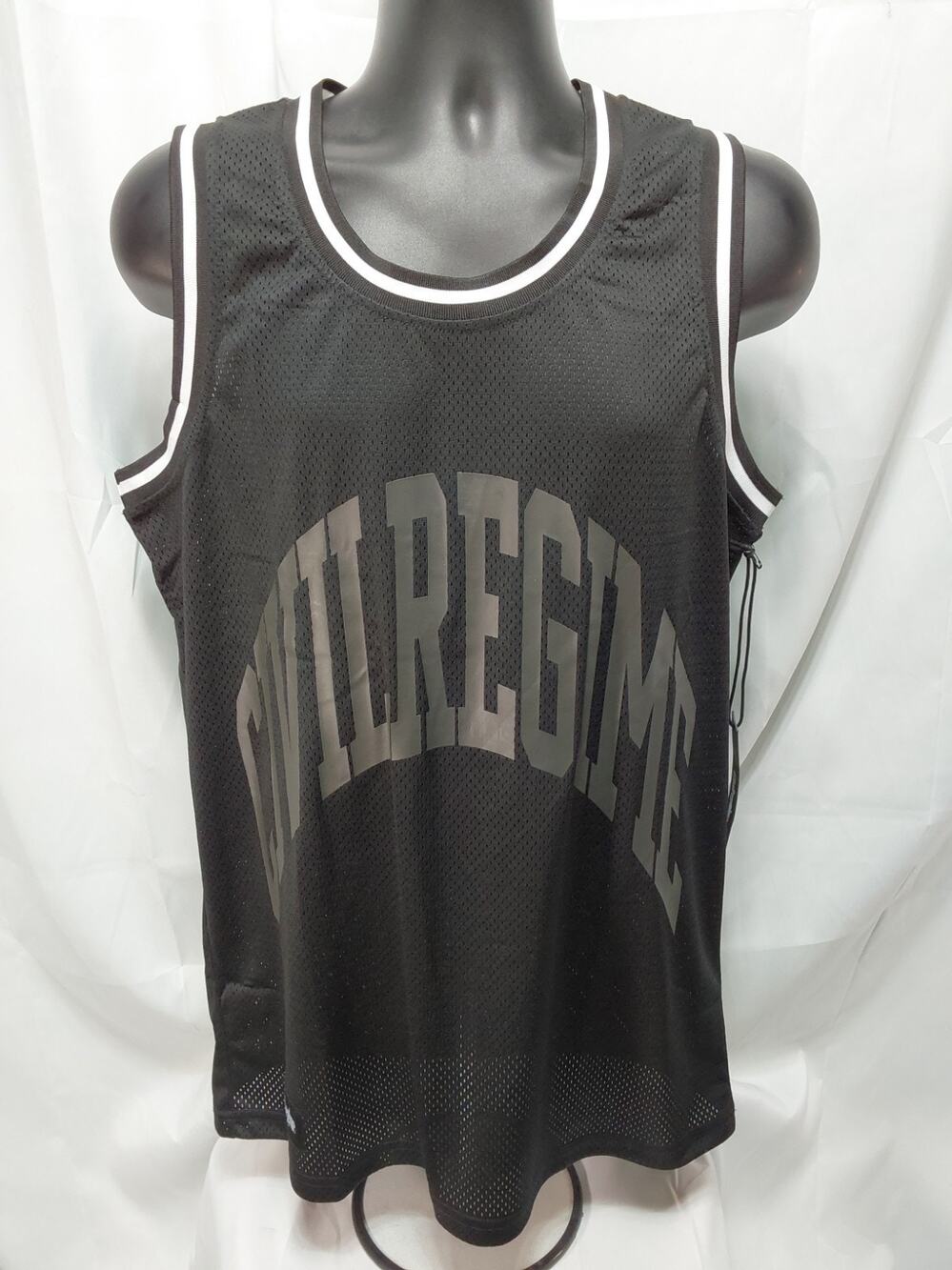 Civil Regime Large Black 08 Dove Roses From Concrete Jersey #M168